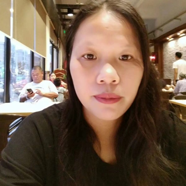 卢淑仪的照片