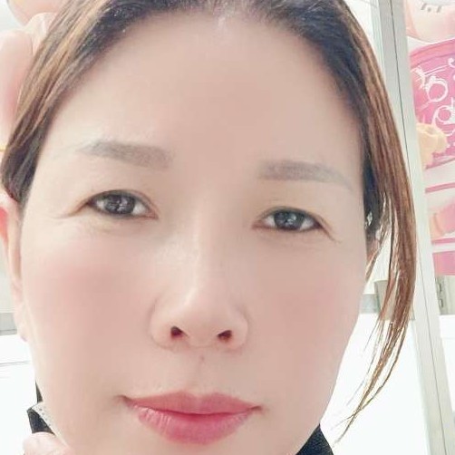 蘩藜打无垠的照片