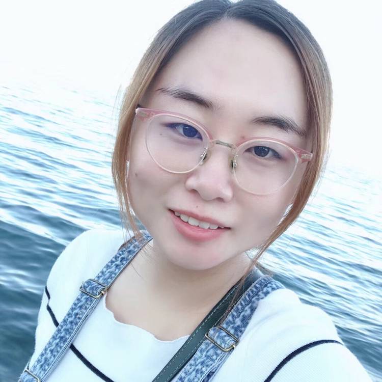 睫毛邂逅热心的照片