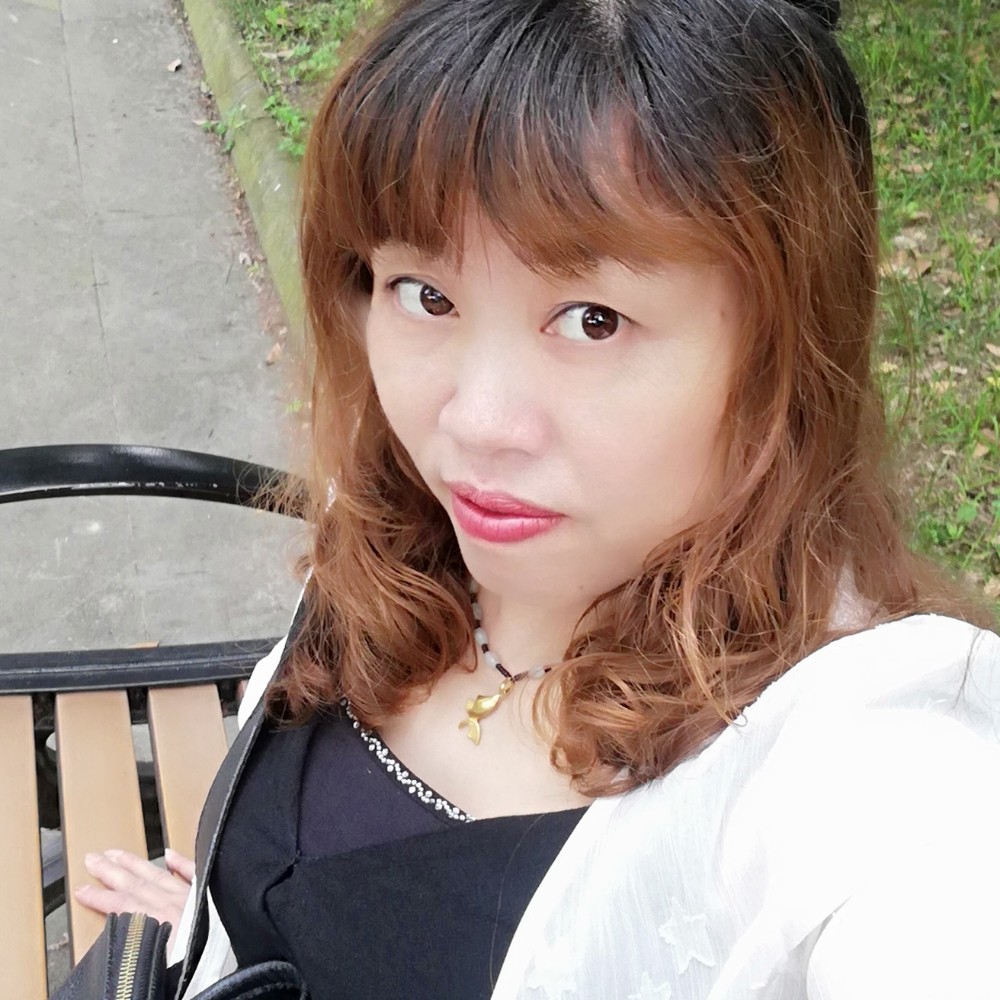 戒指改变认真的照片