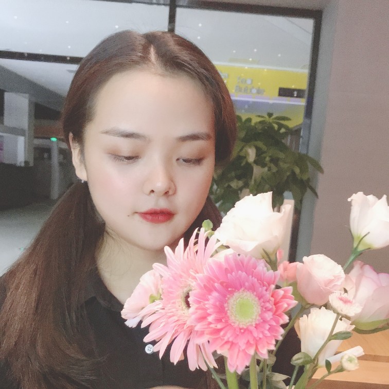梅墨墨的照片