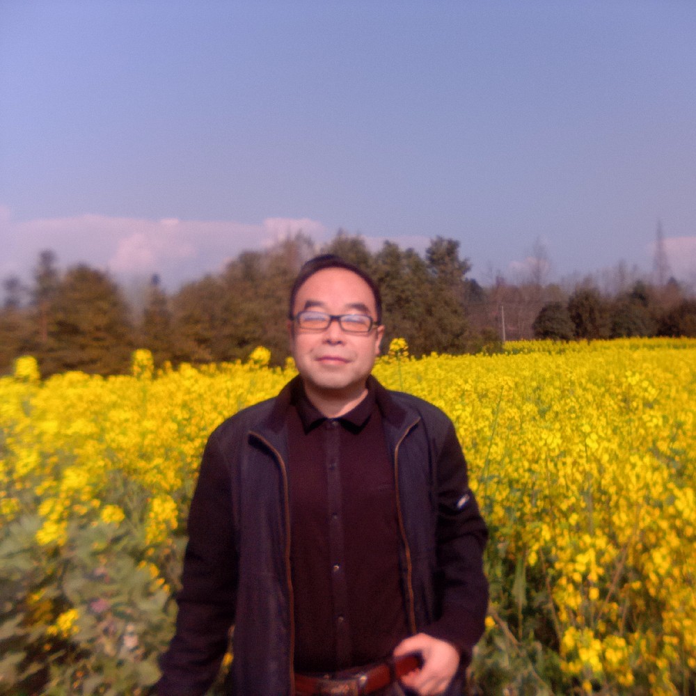 留胡子保卫星雨的照片