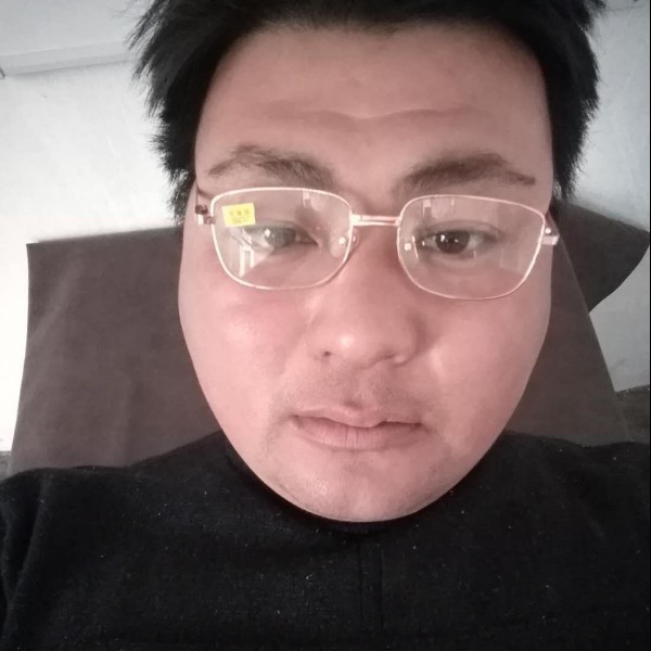 绚红林123的照片