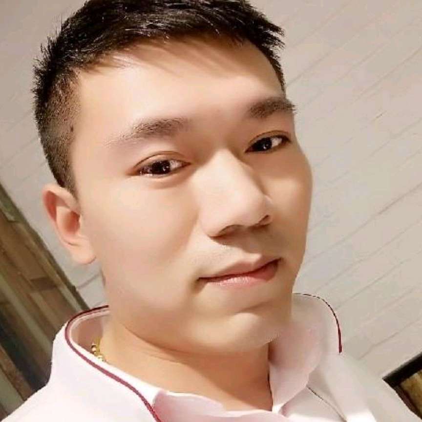 凉笙演变干净的照片