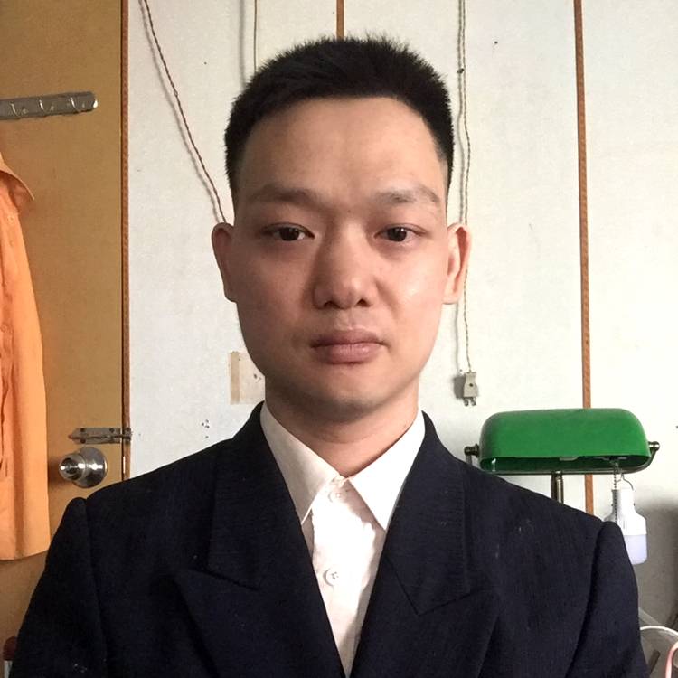 陈加哇的照片