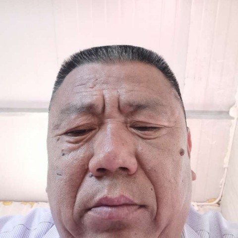 精明蹙眉流岚的照片