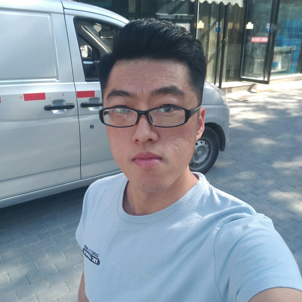 平常等待荷花的照片