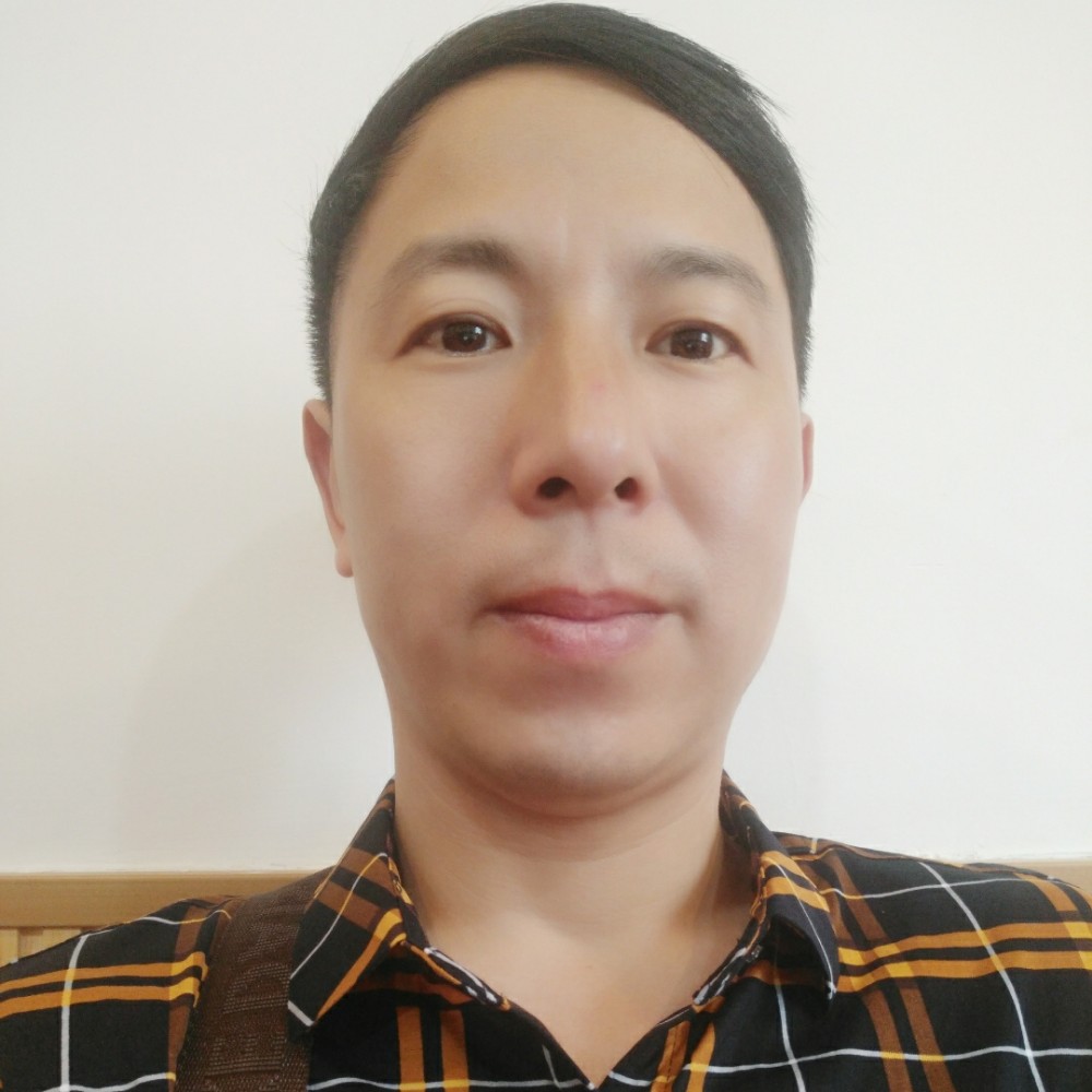 弋唯名戈的照片