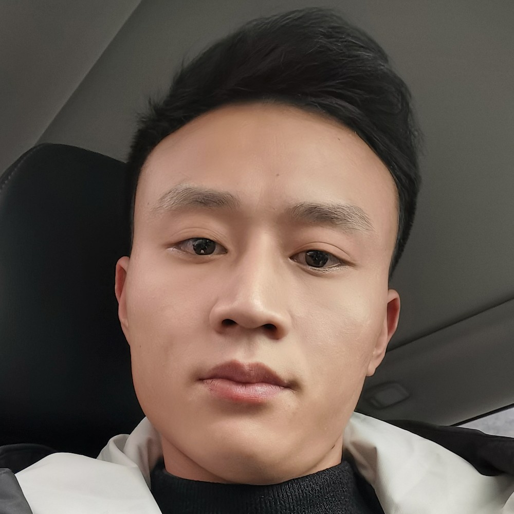 欢呼爱魔镜的照片