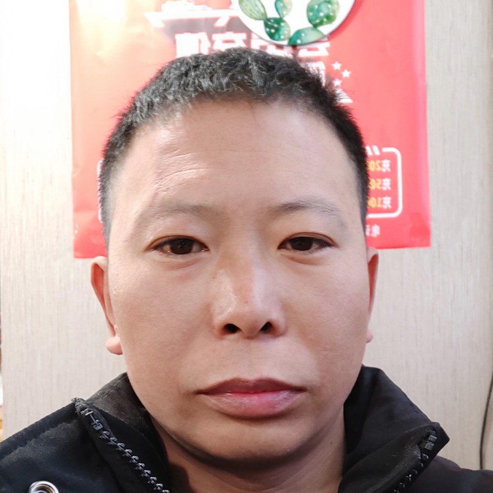 一个人向夏天的照片