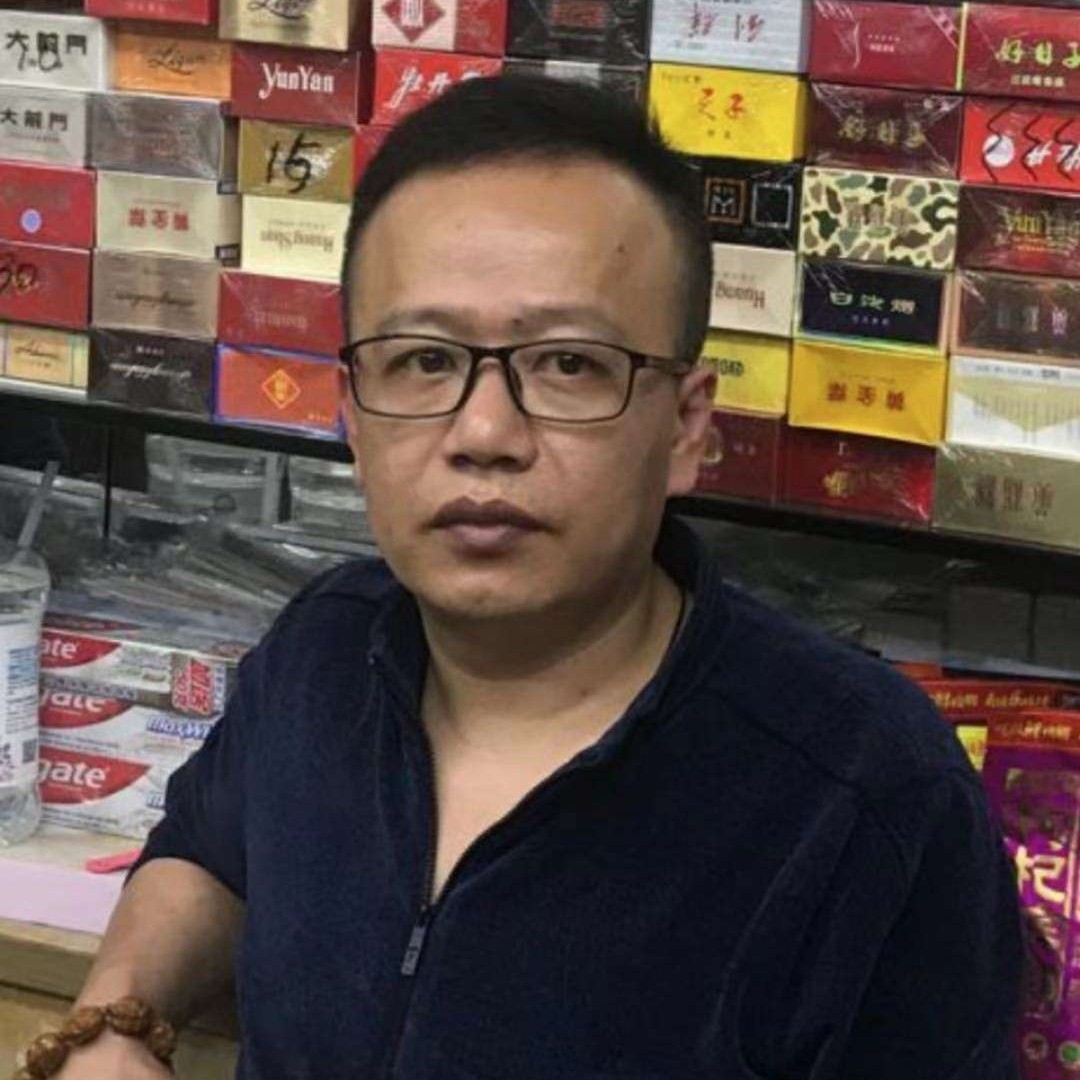 威武迎小海豚的照片