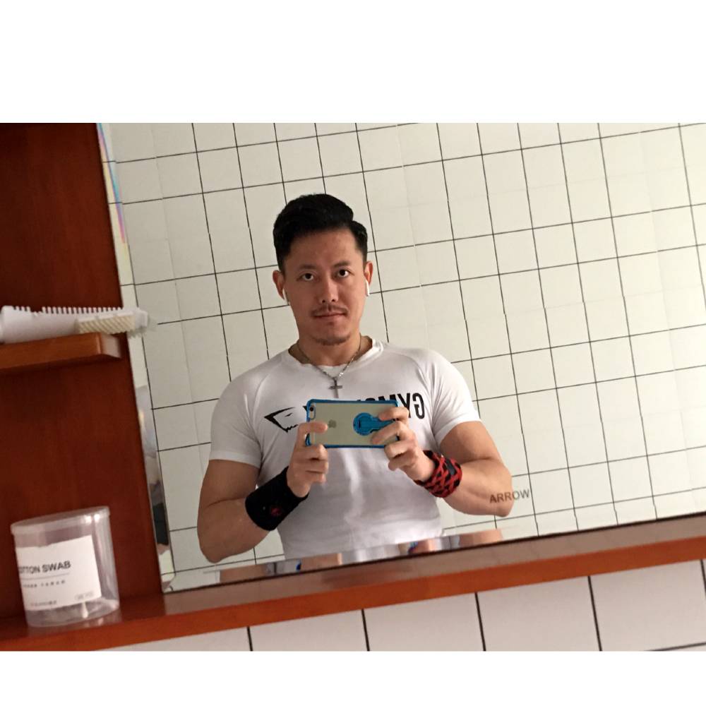 Laszlo的照片