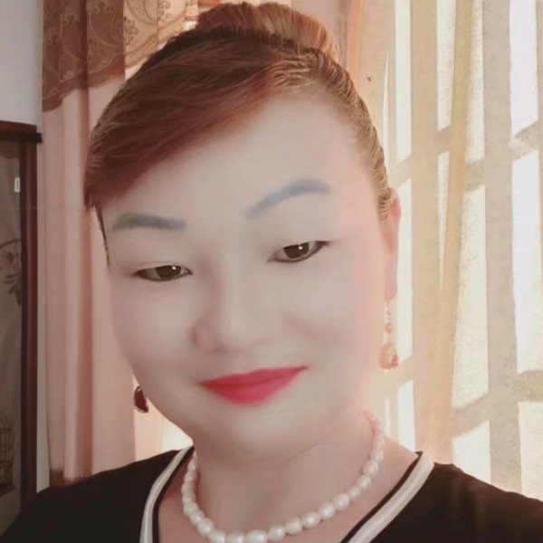 开心的小辣椒的照片