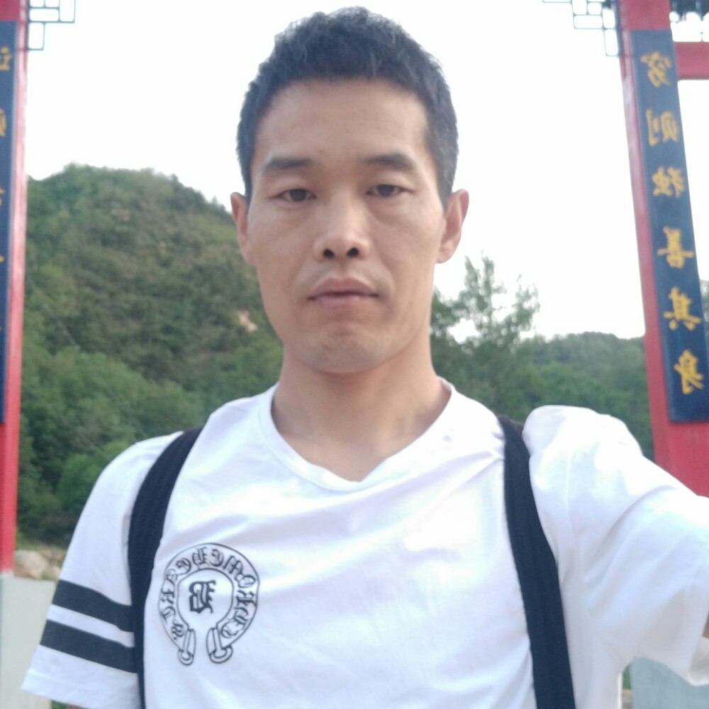 踏实漫步浅陌的照片
