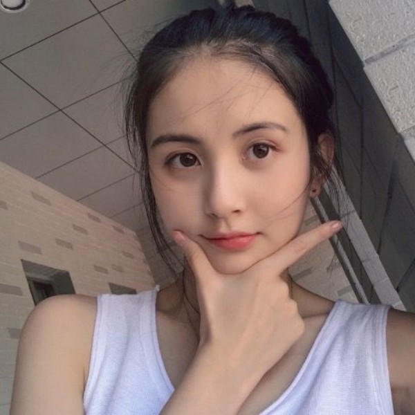 文艺冷月的照片