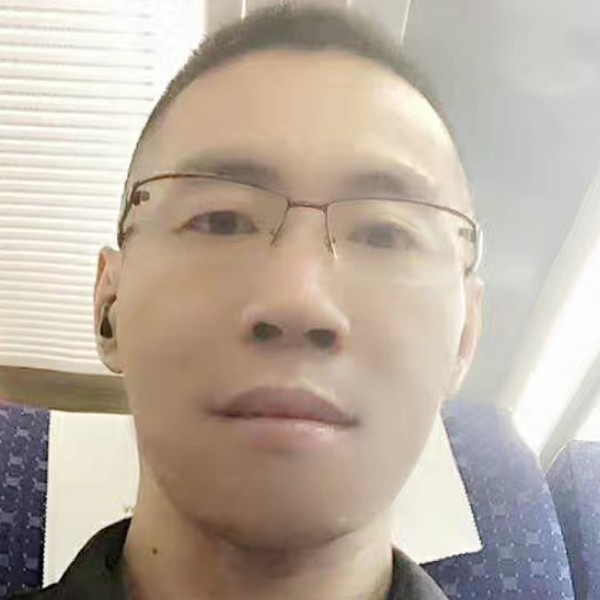 龍大的照片