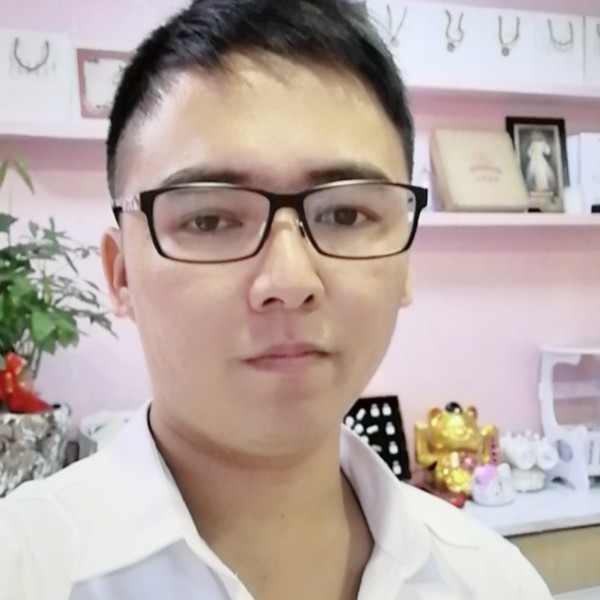陈柏宇的照片