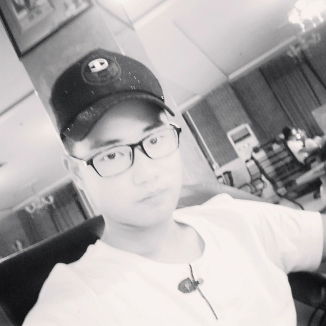 尹单身的照片