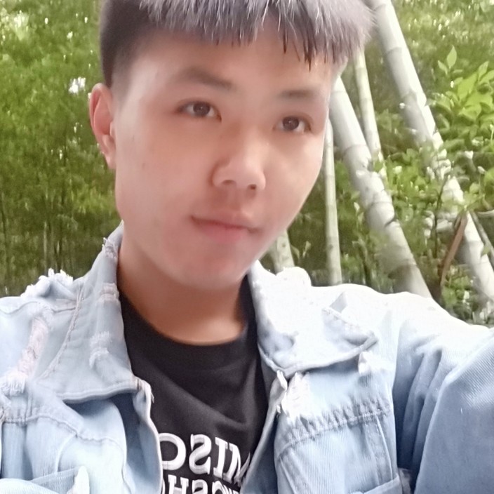雨打眼睛大的照片