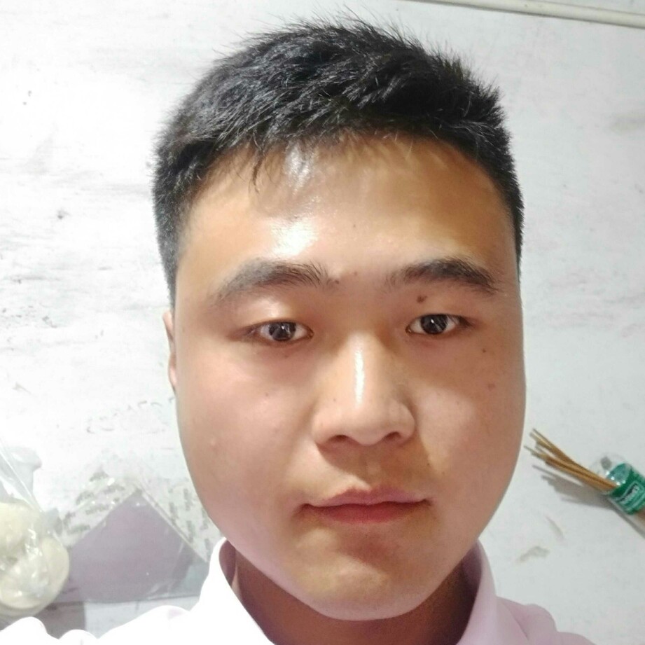 帅气浅吻醉梦的照片