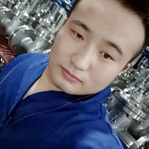 慢慢变成十指扣的照片