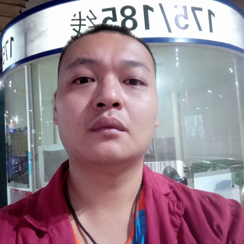 强壮威武的照片