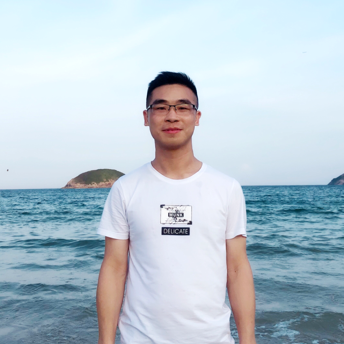 清曲温暖的照片