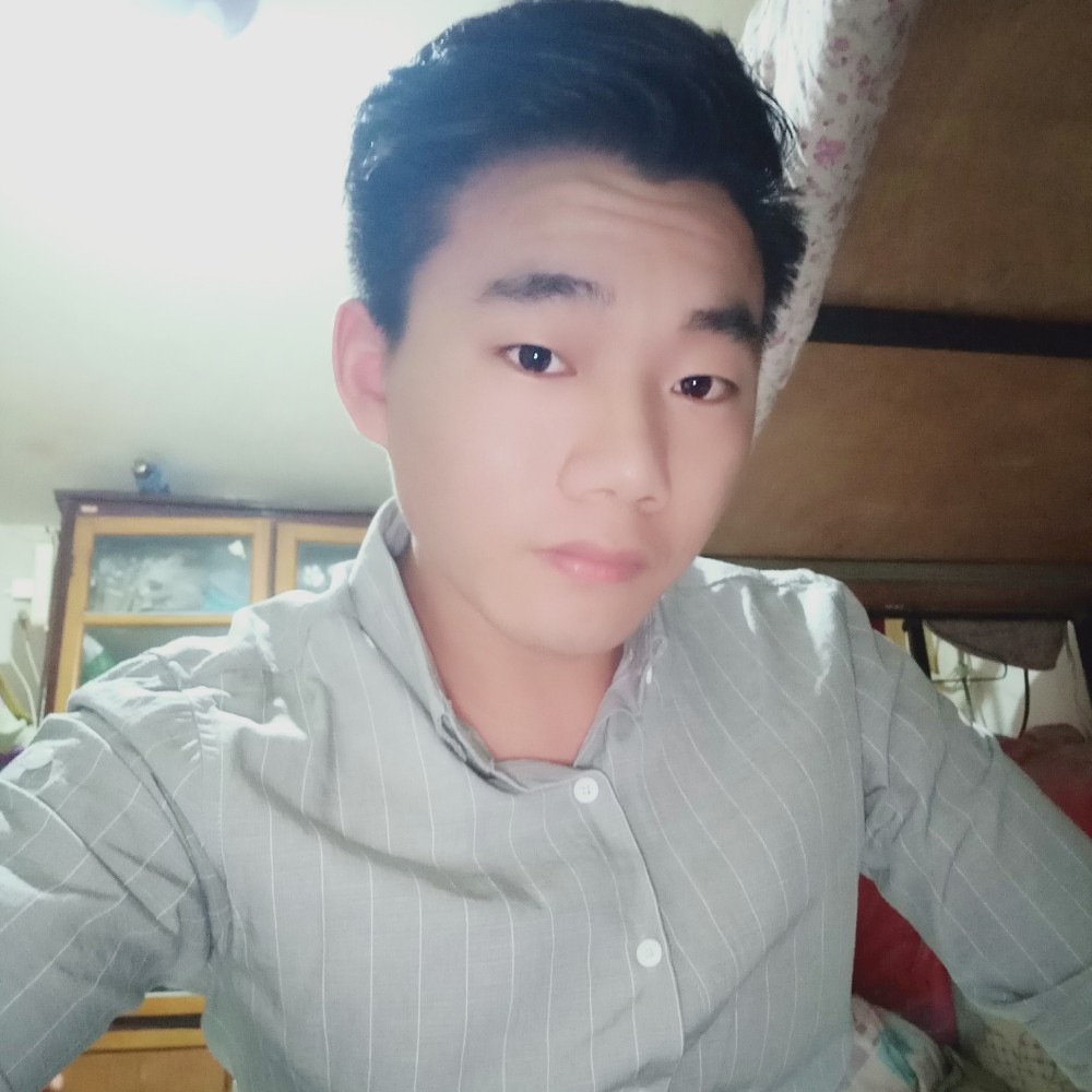 慈祥绿草的照片
