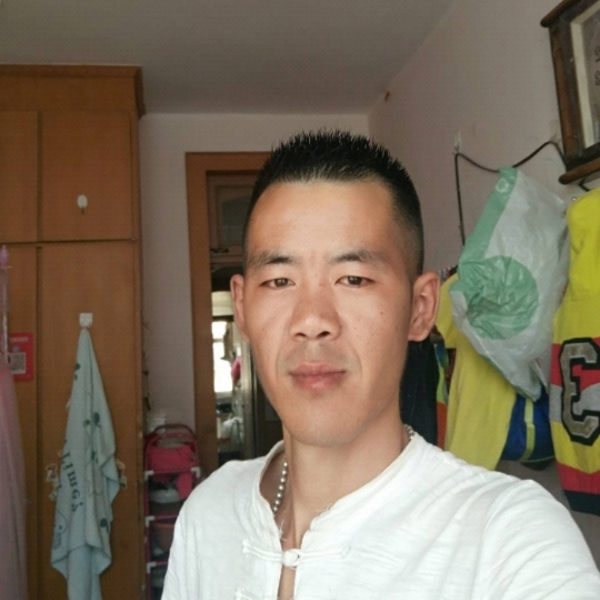 龙焱的照片