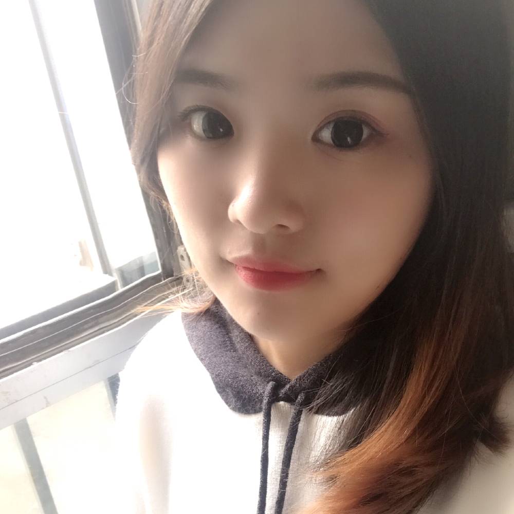 专注的小鱼的照片