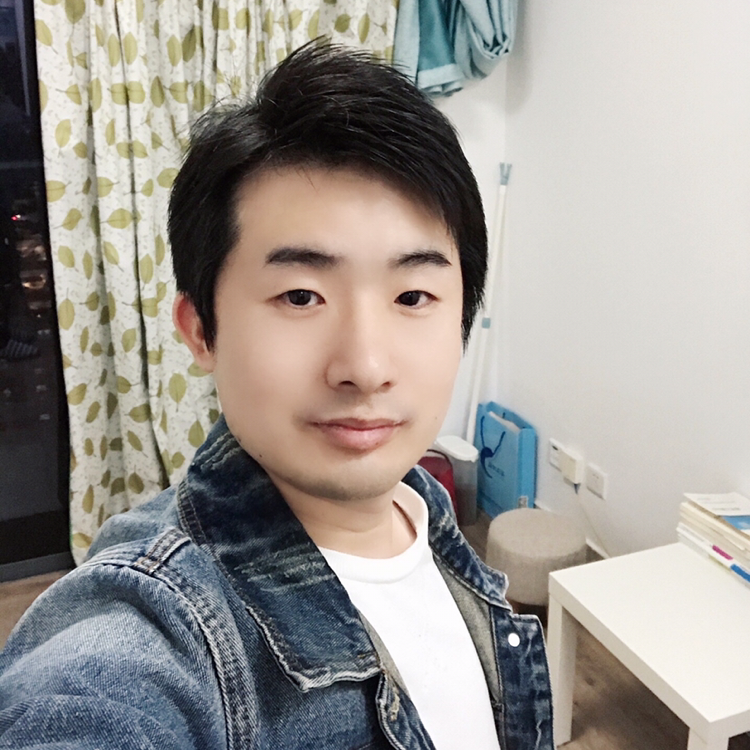 猫踢了我一脚的照片