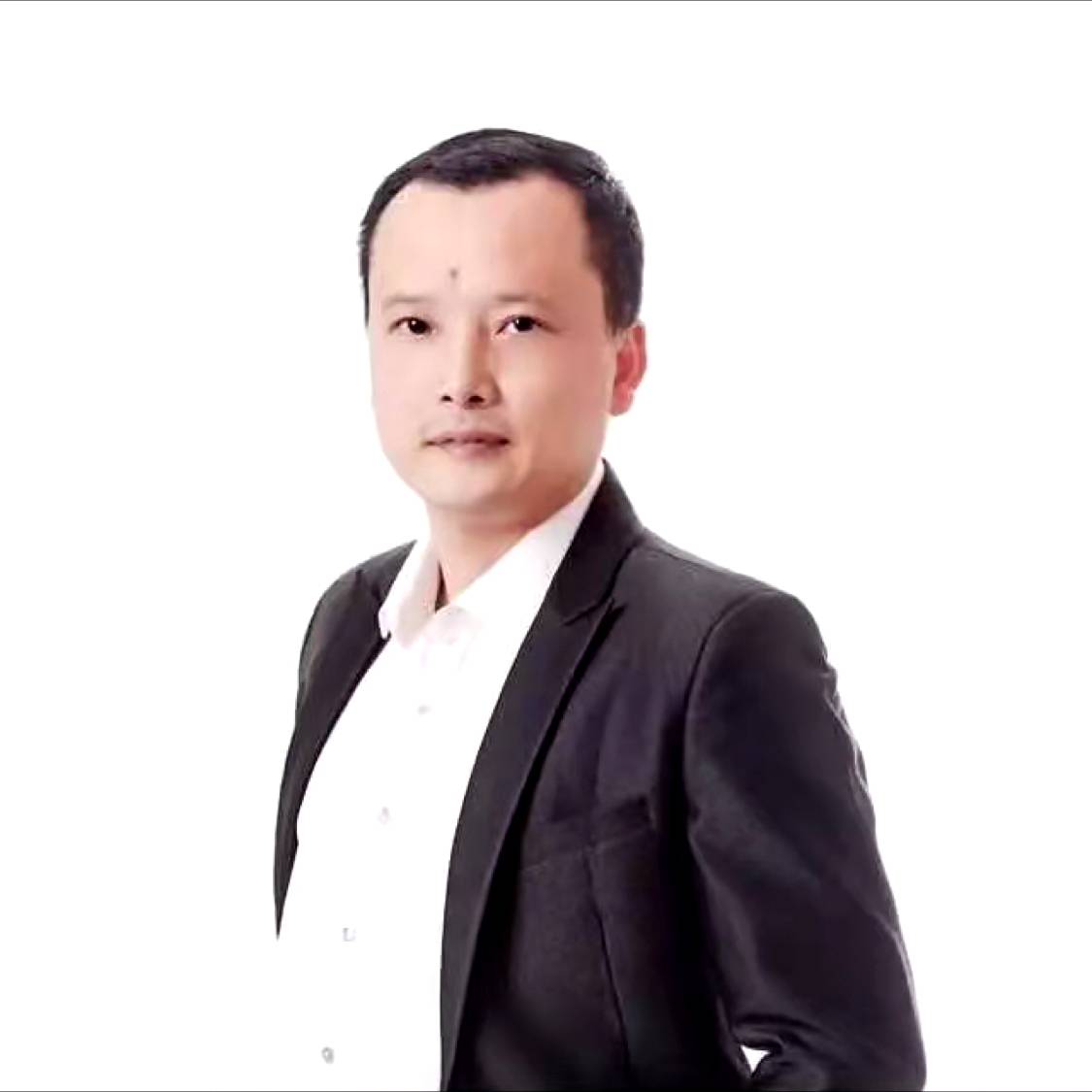 醉月挽手留胡子的照片