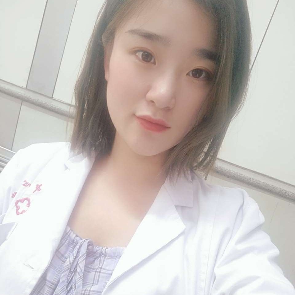 石头剪刀布✌的照片