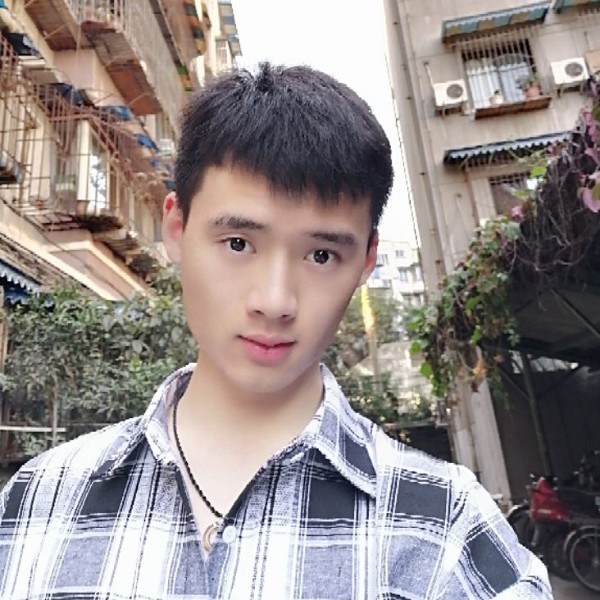不悔秋水的照片