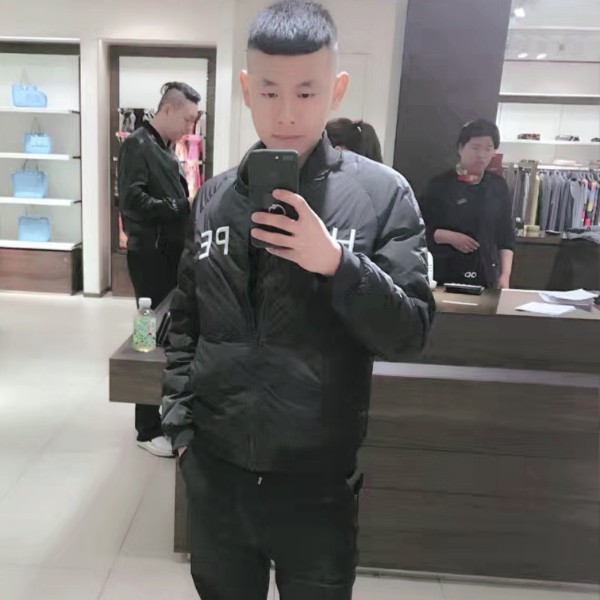缥缈愿炙热的照片