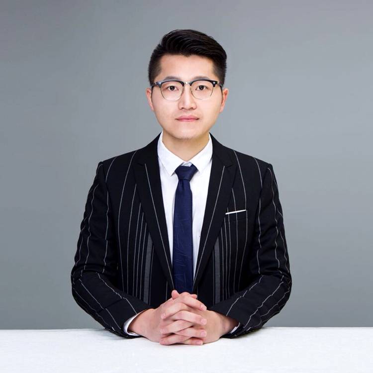 曹兆丰的照片