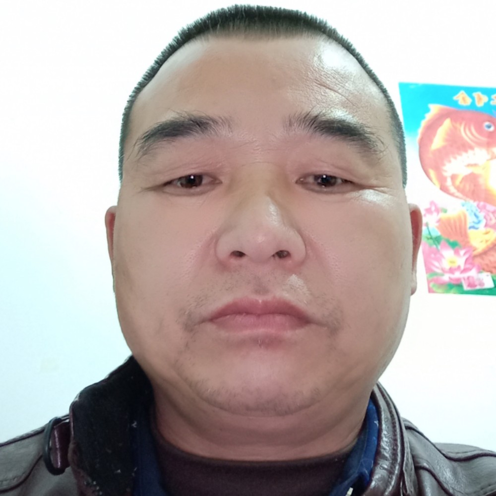 乡里厨师的照片