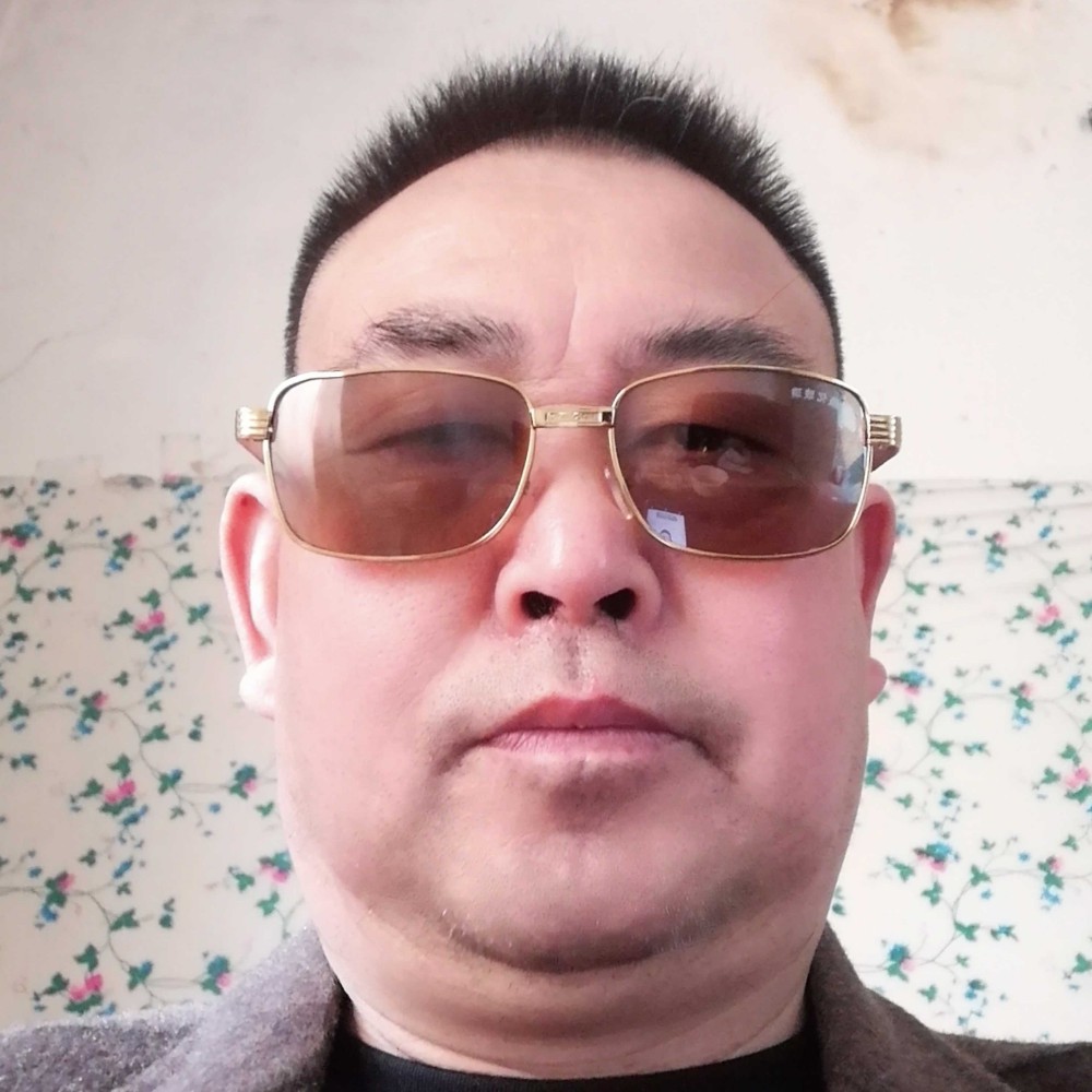 可靠蹙眉啤酒的照片