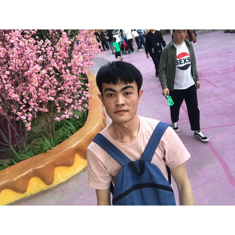 林小孩的照片