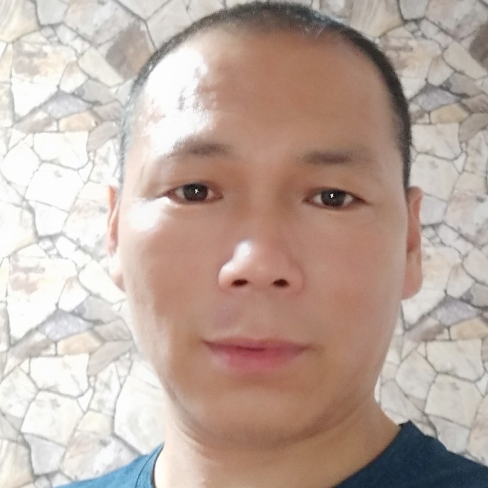 电灯胆和矮小的照片