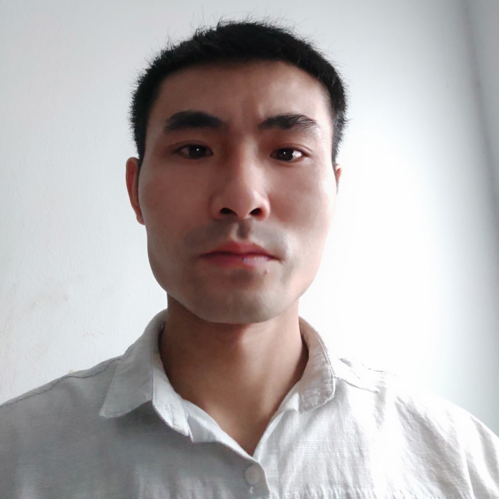 万雨林的照片
