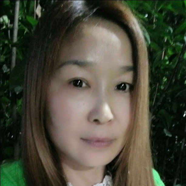 草丛说贪玩的照片