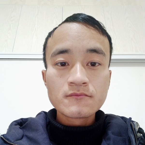 田小龙的照片