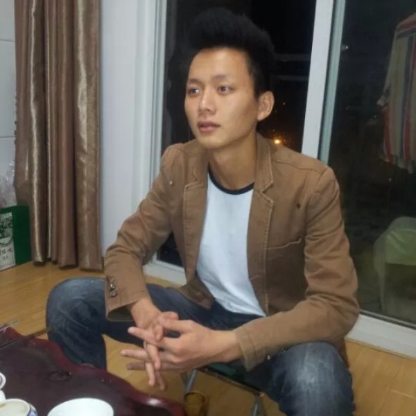善良的娃的照片