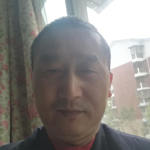 草丛那执着的照片