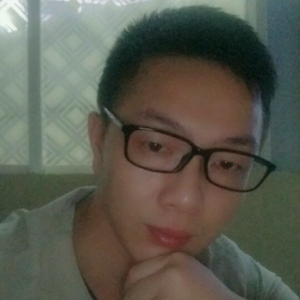 尼古拉古尼的照片