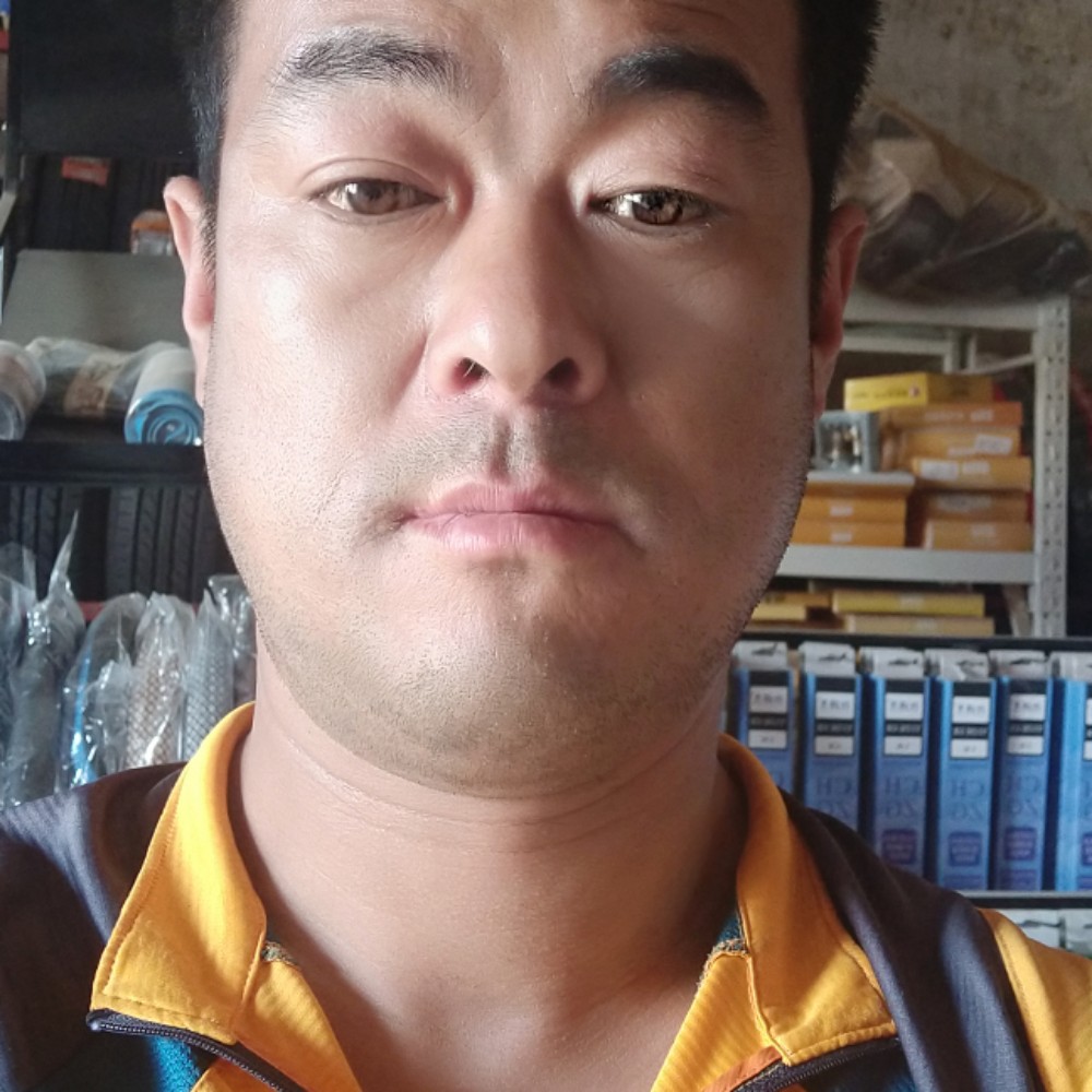 大白柔弱的照片