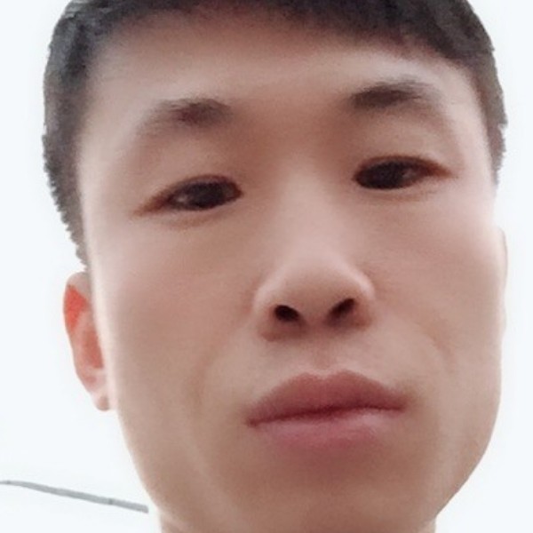 面包爱恋沉默的照片