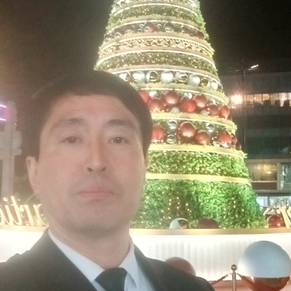 稳重深拥手套的照片