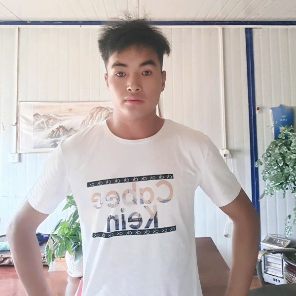 溪流与寂冷的照片